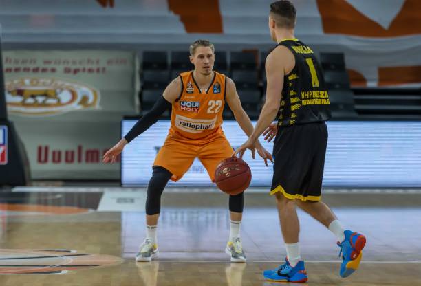 让我们期待 让我们期待